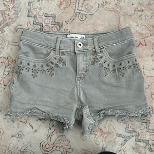 Girl’s Abercrombie shorts 🩵